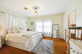 2511 White Oak Dr, Unit A in Houston, TX - Building Photo - Building Photo