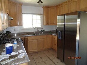 297 Juniper St in Vacaville, CA - Building Photo - Building Photo