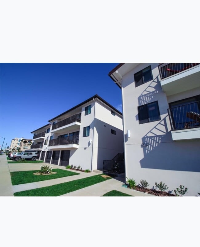 806 Esplanade, Unit 1