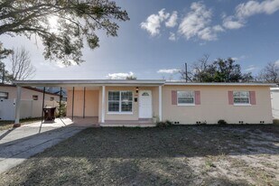 1704 Edmundshire Rd in Orlando, FL - Building Photo