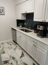 7931 2nd St N, Unit C in St. Petersburg, FL - Building Photo - Building Photo