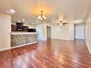 7322 Azalea Square in San Antonio, TX - Building Photo - Building Photo