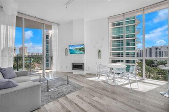 3029 NE 188th St in Aventura, FL - Building Photo - Building Photo
