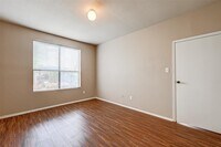 1881 Bering Dr photo'