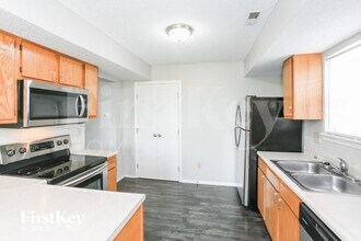 3943 Narrowleaf Ct in Indianapolis, IN - Building Photo - Building Photo