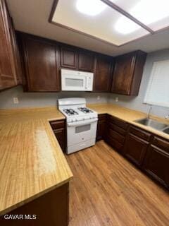 2500 Topaz Ln in Lancaster, CA - Building Photo - Building Photo