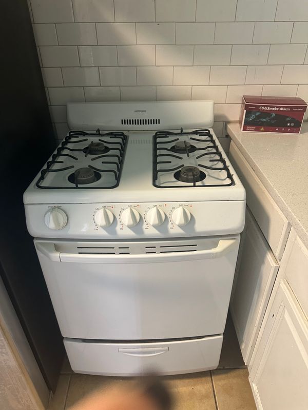 220-222 Beardsley Street, 3rd floor in Bridgeport, CT - Foto de edificio - Building Photo