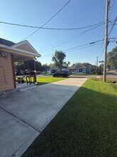 210 E Homan Ave in Baytown, TX - Building Photo - Building Photo