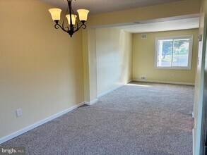 145 Roskeen Ct in Phoenixville, PA - Building Photo - Building Photo