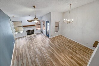 12212 Brigadoon Ln in Austin, TX - Building Photo - Building Photo