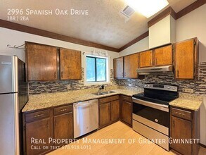 2996 Spanish Oak Dr SW in Lilburn, GA - Building Photo - Building Photo