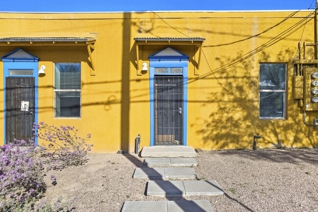 property at 839 S 8th Ave