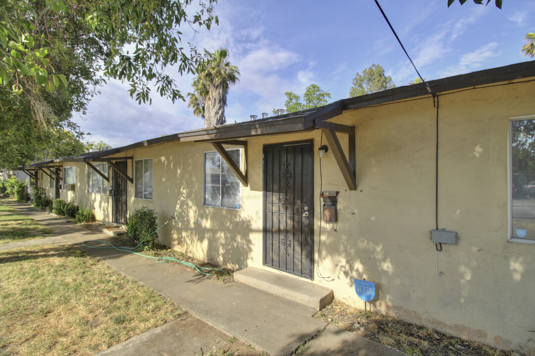 2372 Albatross Way in Sacramento, CA - Building Photo