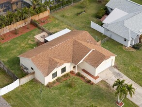 1503 SW 38th Terrace in Cape Coral, FL - Building Photo - Building Photo