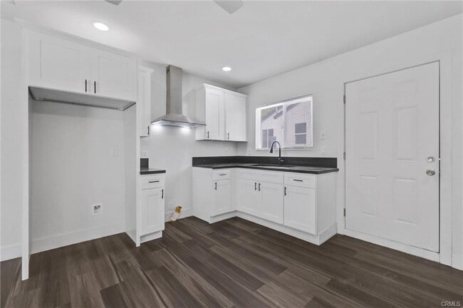 3300 Wisconsin Ave in South Gate, CA - Building Photo - Building Photo