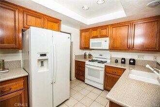 19 Fulton, Unit 4 in Irvine, CA - Building Photo - Building Photo