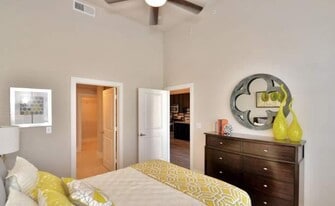 250 N 5th St in Garland, TX - Building Photo