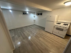 1445 Lacey St in Fairbanks, AK - Building Photo - Building Photo