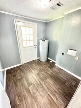 108 Miller Ave, Unit B in Leesville, LA - Foto de edificio - Building Photo
