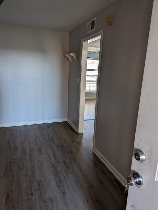 4405 Barnett Street, Unit C