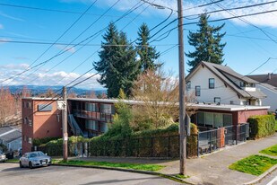 Beacon Flats in Seattle, WA - Building Photo