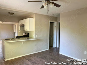 550 Lincolnshire Dr in San Antonio, TX - Foto de edificio - Building Photo