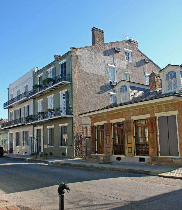 824 Burgundy St in New Orleans, LA - Building Photo