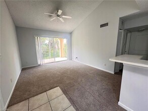 1280 Wildwood Lakes Blvd, Unit 202 in Naples, FL - Building Photo - Building Photo