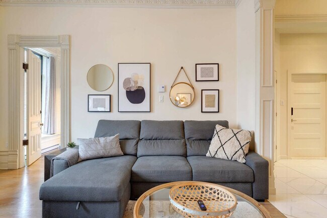 3831 R. Saint-Denis in Montréal, QC - Building Photo - Building Photo