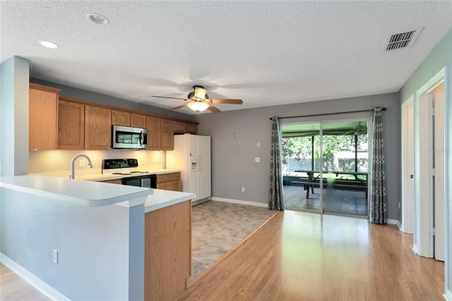 908 Seneca Falls Dr in Orlando, FL - Building Photo - Building Photo