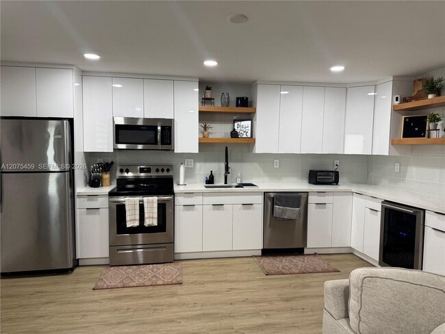 property at 2420 Diana Dr