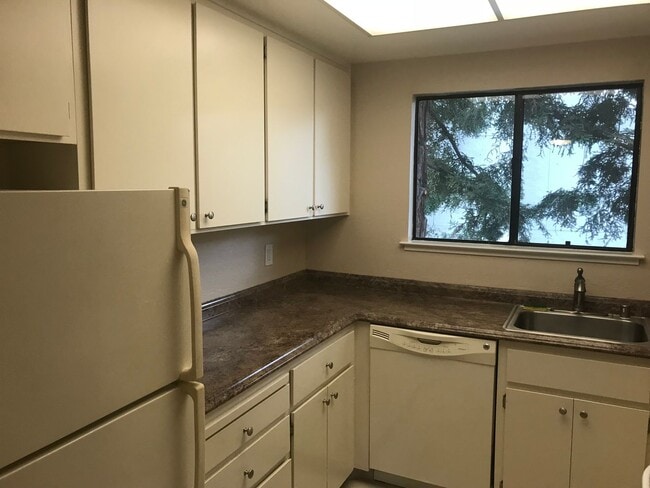 2201 Monroe St in Santa Clara, CA - Building Photo - Building Photo