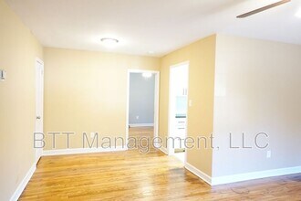 8716 Plymouth St in Silver Spring, MD - Foto de edificio - Building Photo