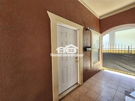 5027 Creekmont Dr in Houston, TX - Building Photo