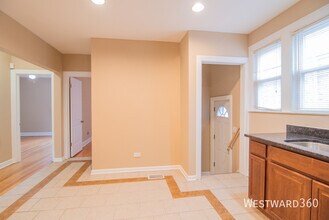 12123 S Lafayette Ave in Chicago, IL - Building Photo - Building Photo