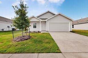 1613 Baugh St in McKinney, TX - Building Photo