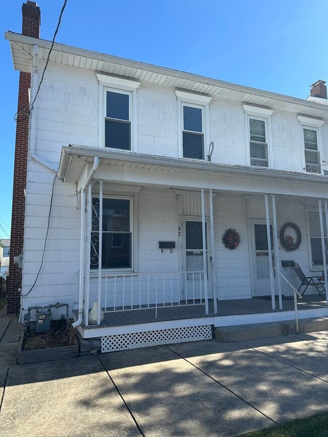 property at 42 N Chestnut St