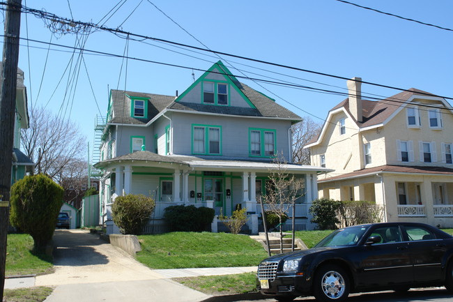 512 4th Ave in Asbury Park, NJ - Foto de edificio - Building Photo