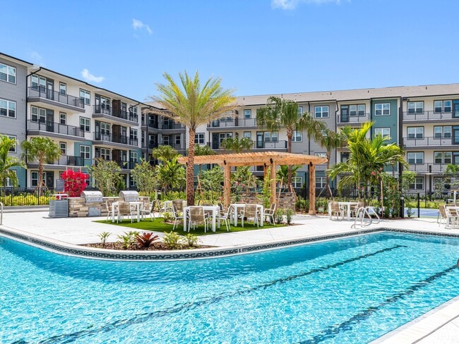 Amberlin Wiregrass Ranch 55+ Active Adult in Wesley Chapel, FL - Building Photo - Building Photo