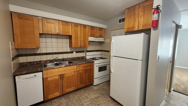 102 W 8th Ave in Columbus, OH - Building Photo - Building Photo