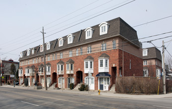 1506-1522 Queen St E in Toronto, ON - Building Photo - Building Photo