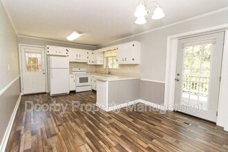 730 Roberta Dr in Rossville, GA - Building Photo - Building Photo