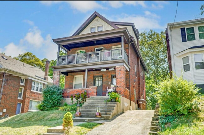 5331 Wakefield Pl in Cincinnati, OH - Building Photo - Building Photo