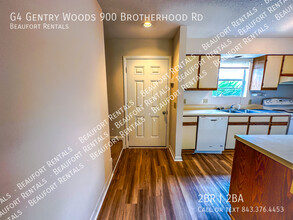 900 Brotherhood Rd in Beaufort, SC - Building Photo - Building Photo