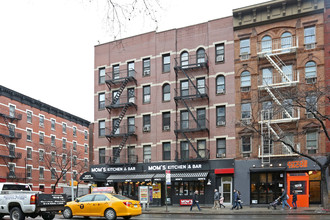 701 Ninth Ave in New York, NY - Building Photo - Building Photo