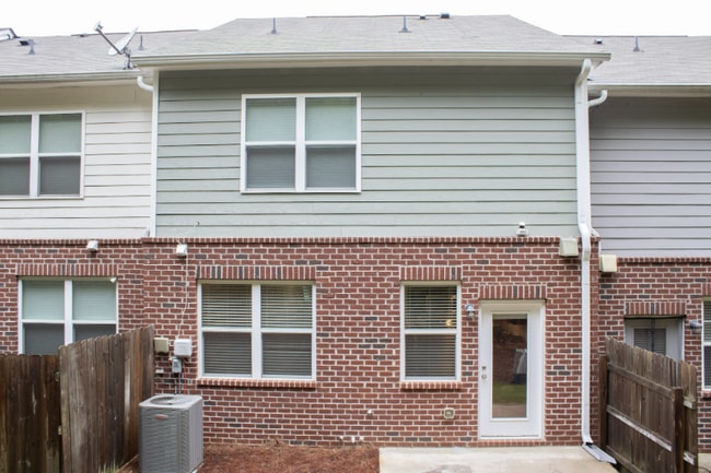 1881 Millstream Hollow in Conyers, GA - Building Photo - Building Photo