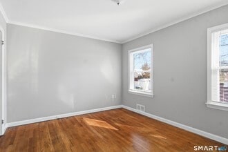 1735 Ella T Grasso Blvd in New Haven, CT - Building Photo - Building Photo