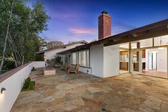 2111 Vista Dorado in Newport Beach, CA - Building Photo - Building Photo