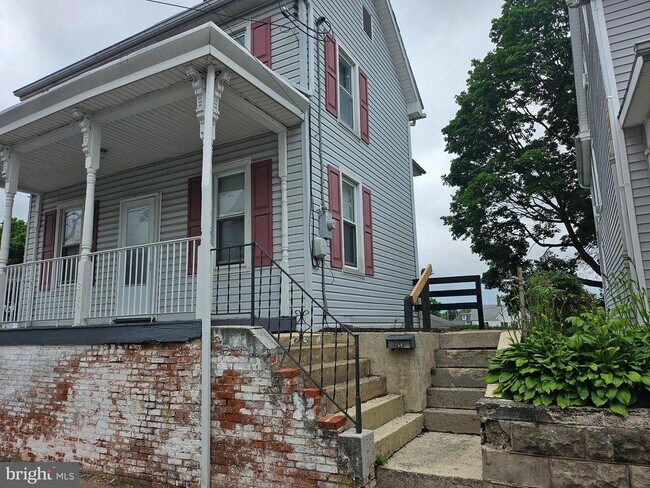 258 Ringgold St in Waynesboro, PA - Building Photo - Building Photo