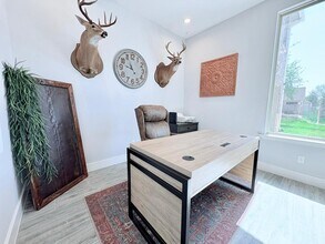 55 Ruskin Dr W in Montgomery, TX - Building Photo - Building Photo